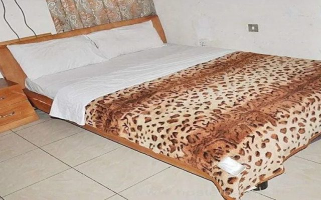 Shadlat International Hotel