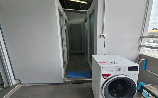 Xin hostel Wachiratham 21