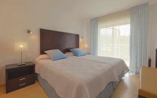 Marina Palace Apartments