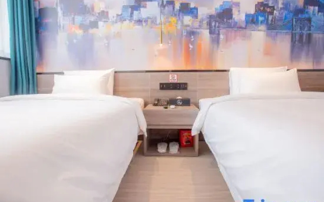 Rest Yizhi Hotel (Shijiazhuang North Station Heping West Road)