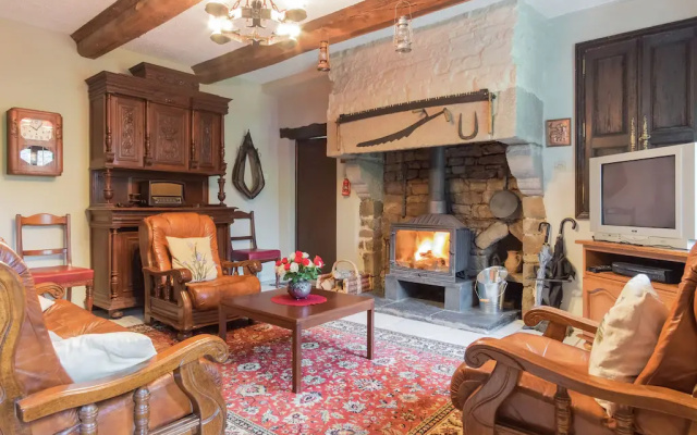Lovely Holiday Home amidst Meadows in Sourdeval-les-Bois