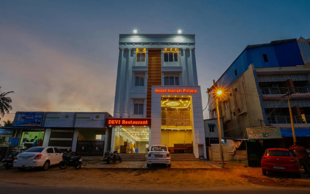 Hotel Harish Palace