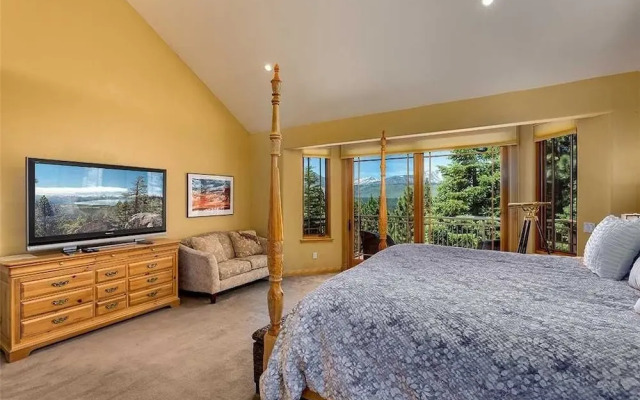 Tahoe Crestview Lodge - 5 Br Home