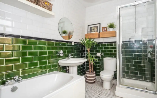 Cosy & Stylish 2 Bedroom House, Central York