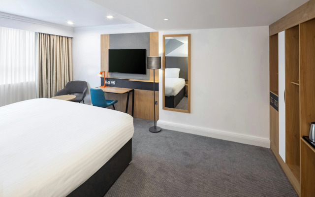 Holiday Inn Southampton-Eastleigh M3, jct13 by IHG