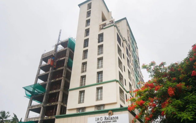 OYO 20017 Silverkey Bandra East