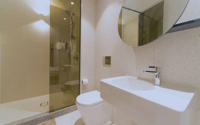 Fawkner Apartment 1B1B