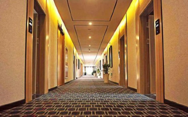 Shangpin Hotel (Luyi Minglu Road)