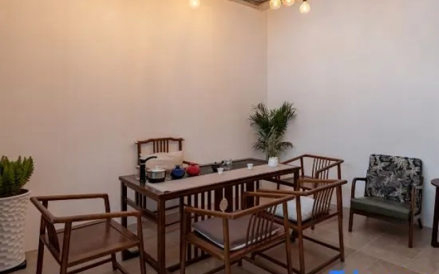 To the Mountains and Seas • LUME Designer Sea View Homestay