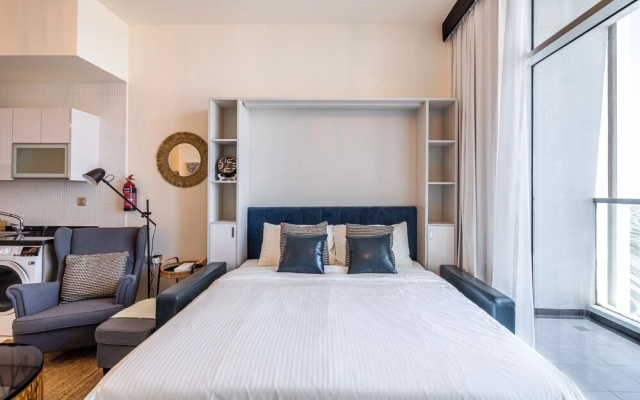 Bayz by Danube - Elegant Studio