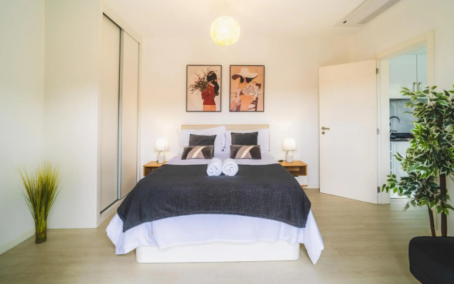Fernandes House