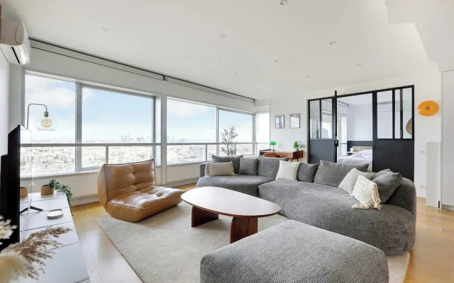 Exceptional View of Paris With A/C - 2bd/4p