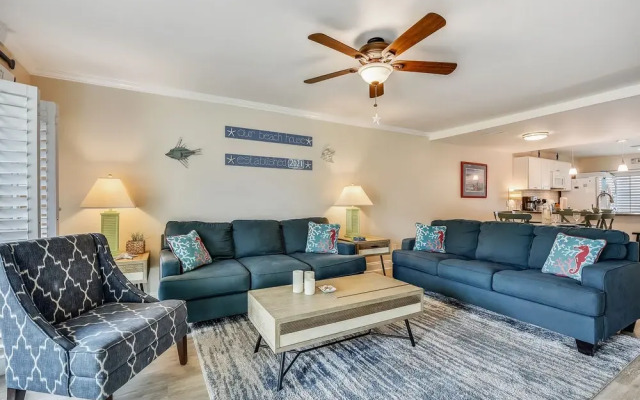 Largo Mar by Book That Condo