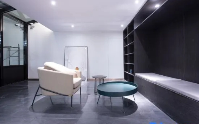 Laizhu Hotel (ChengduTaiKoo Li Chunxi Road)
