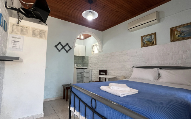 Andromaches Holiday Apartments