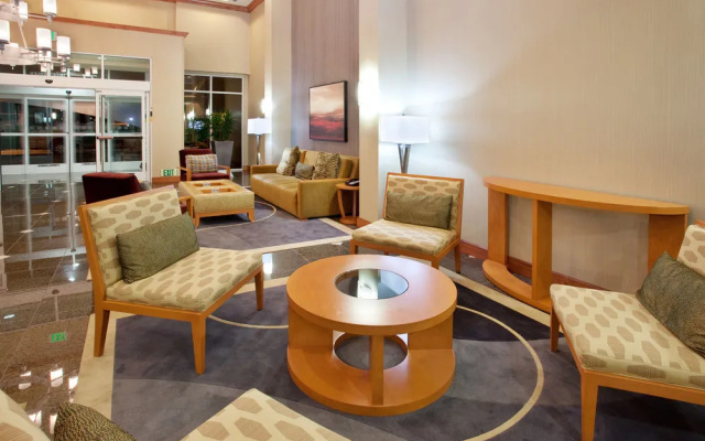 Holiday Inn & Suites Oakland Airport, An Ihg Hotel