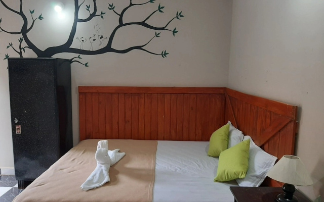 OYO StayOut 3 Min to Candolim Beach