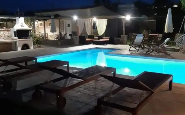 Domenica Apts I