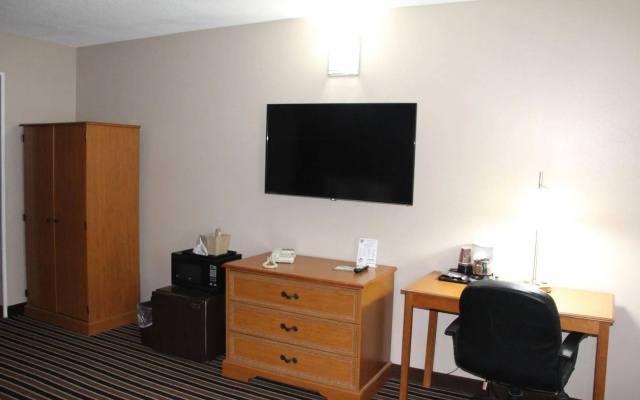 Westbridge Inn and Suites