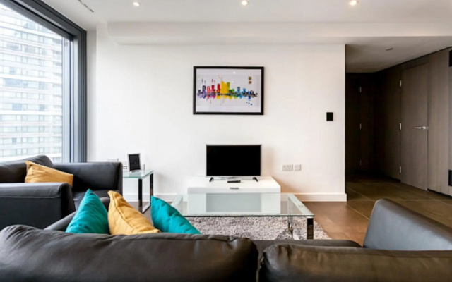 Premium One bedroom apartment City Road Basin