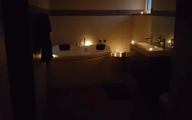 Surf And Family Sauna And Spa