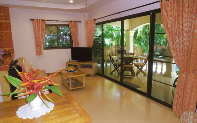 Coconut Paradise Holiday Villas