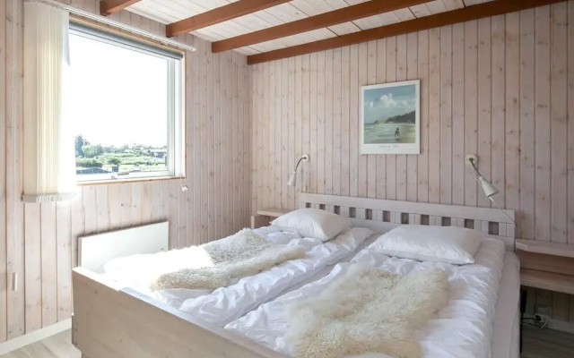 6 Person Holiday Home in Hjorring