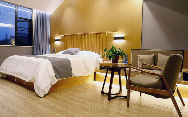 New Lotus Hotel