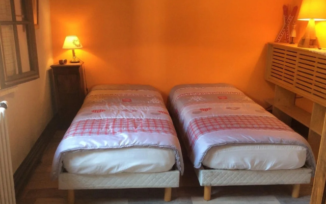 Chalet LE Moulin Benjamin : 8 Personnes / 8 People