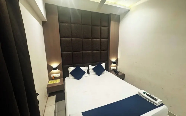 Hotel Sahara Residency