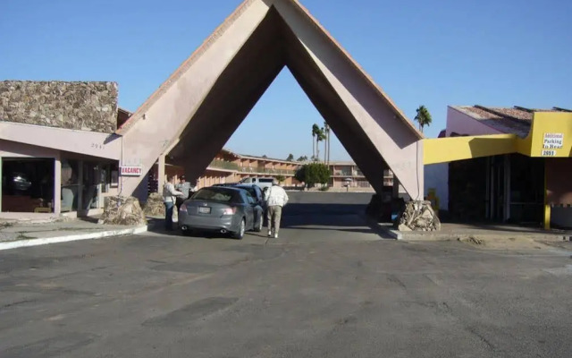 Royal Motor Inn