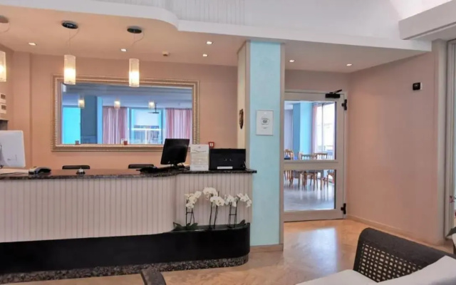 Hotel Cosmos