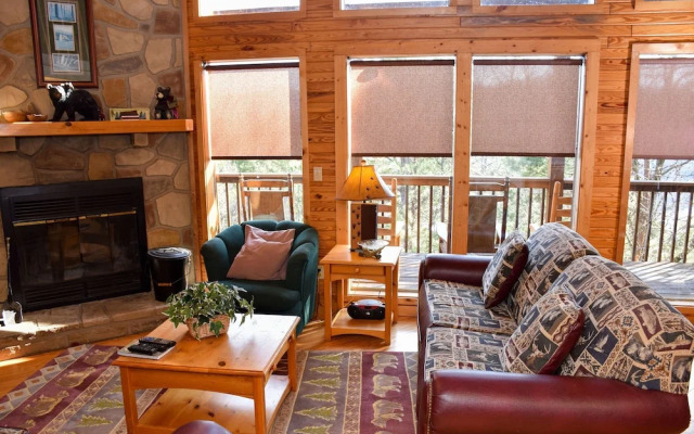 HIKER'S POINT - 2 Br Cabin