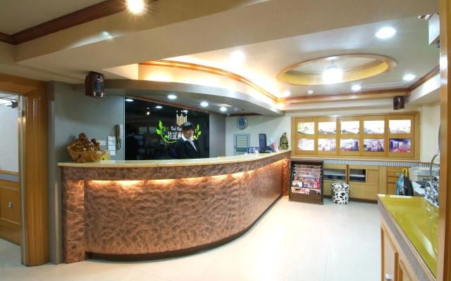 Laurel Business Hotel