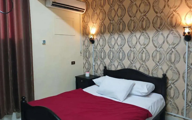 New Palace Hotel