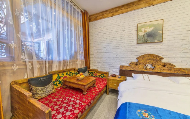 Ling He Boutique Inn
