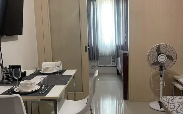 Sea Residences MOA Arena SMX BY DARPM