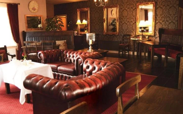 Donegal Manor