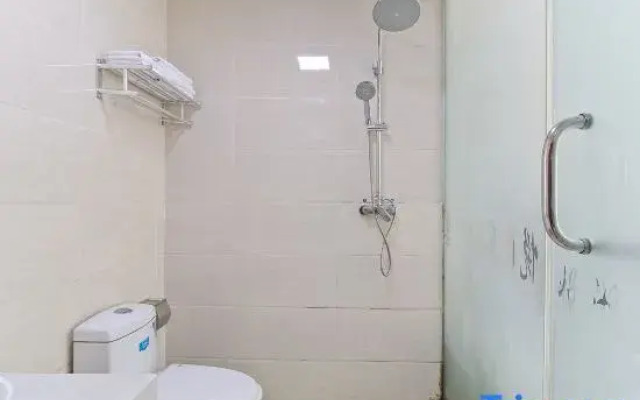 Yuehu Hotel (Hefei Binhu Yintai City Sunac Land)