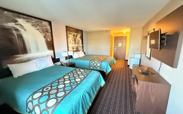 Super 8 Motel - Reedsburg