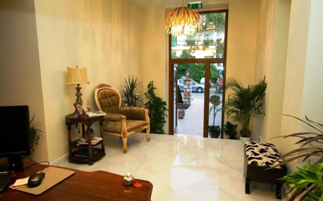 Aktaion Hotel