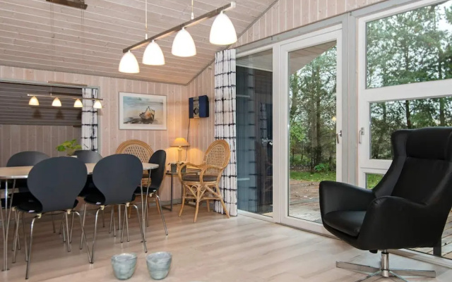 Ravishing Holiday Home in Hemmet Near Sea