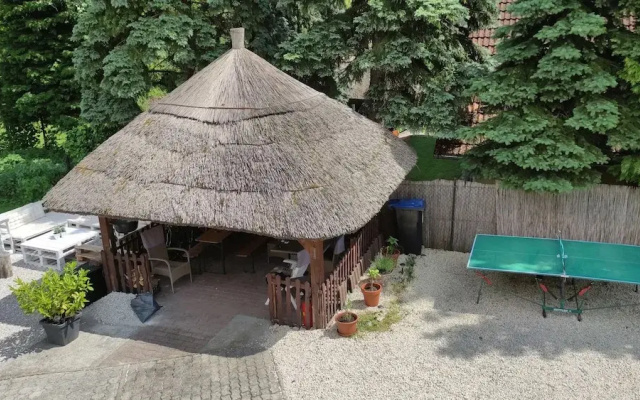 Sleeps 18 - Lakeview - House - Vonyarcvashegy