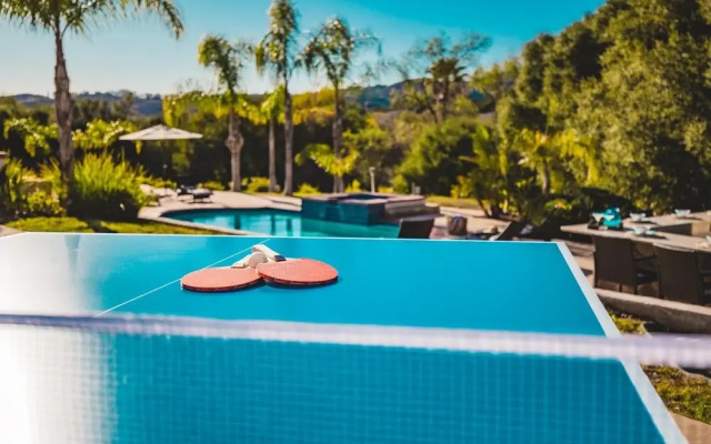 Grapevine by AvantStay | Secluded Villa | 4 Acres of Vineyards & Avo Groves!