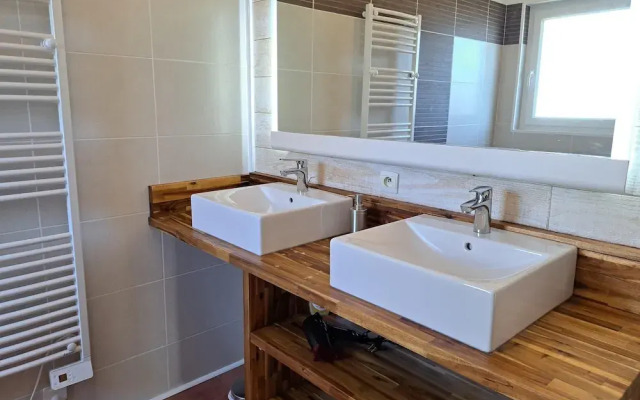 Holiday Home Close to Beach, Cleder