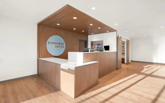 Everhome Suites Portsmouth - Newington by Choice Hotels