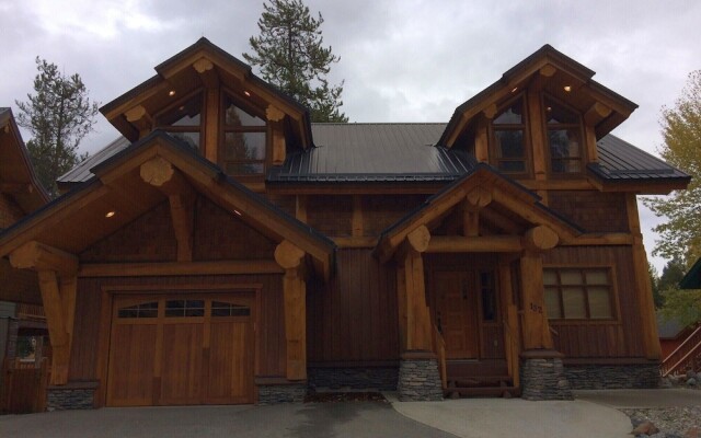 Gerry Sorensen 1151 6 Br Home In Kimberley Canada From 283