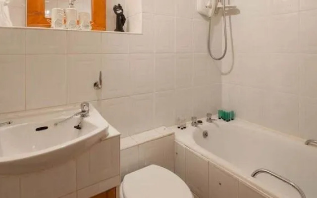 Tony Asga Apartments - Sakina Apartment