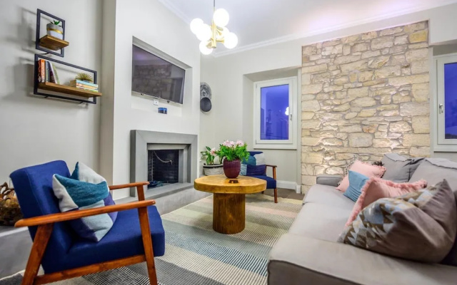 Serenity - Beautiful Newly Renovated Villa Close to Lakka
