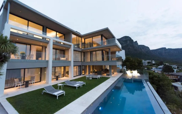 CB-ONE Luxury Stay